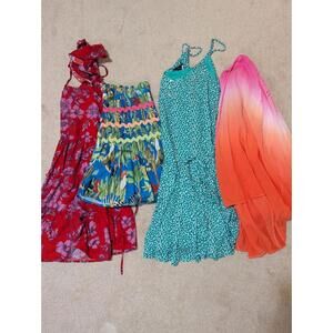 Women's Lot Of 4: Large 2 Dresses, 1 Skirt, 1 Top. NWT And Pre-owned Excellent